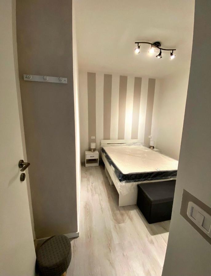 רוזאפינייטה Solmare Apartments - Private Parking - Pool מראה חיצוני תמונה